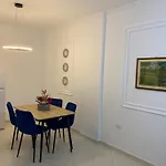 Apartamento Ina Golem (Tirana)